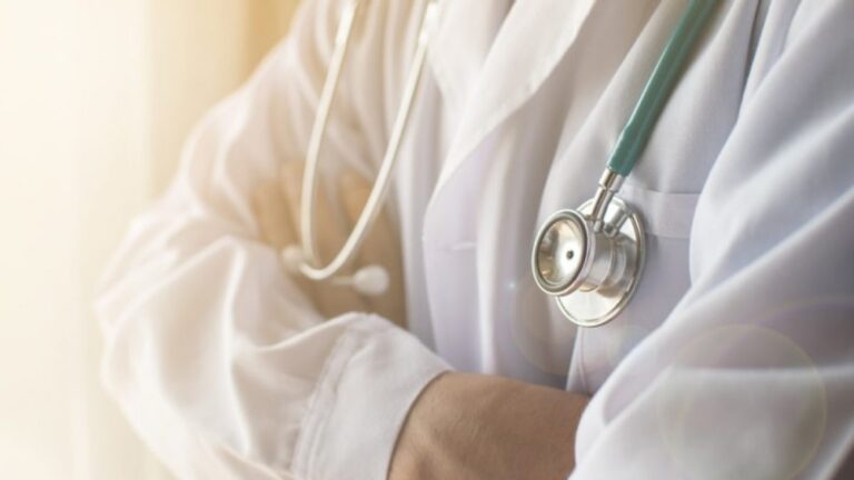 أرقام.-قفزة-مبشرة-في-أعداد-الممارسين-الصحيين-السعوديين-حتى-2026