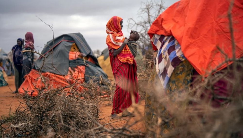 الجفاف-يدفع-عشرات-الآلاف-للنزوح-في-الصومال-وتحذيرات-من-تفاقم-الأزمة