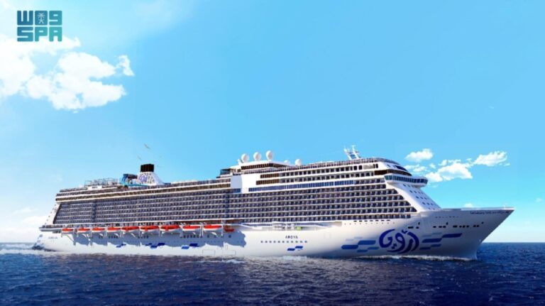 «أرويا-كروز»-تستأنف-رحلاتها-من-جدة-وسط-إقبال-متزايد-على-السياحة-البحرية