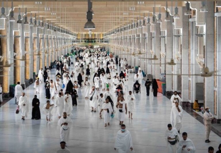 عبر-توكلنا.-خطوات-الاستفادة-من-مميزات-التنقل-الذكي-في-موسم-الحج