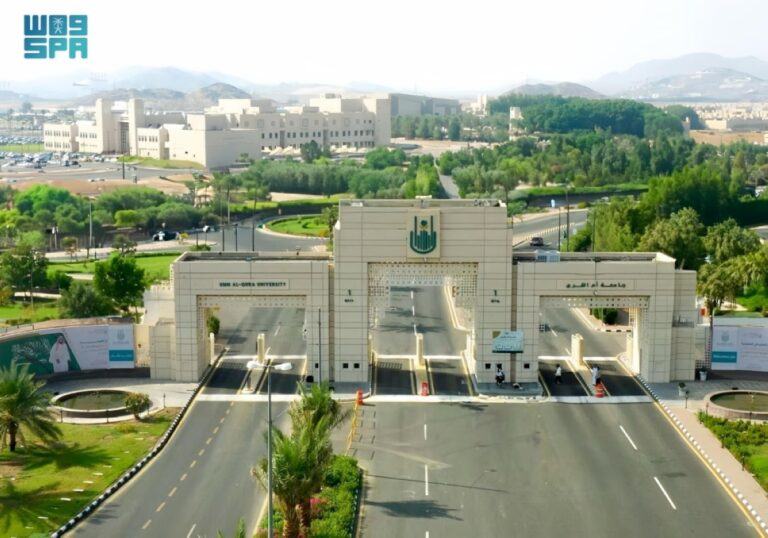 جامعة-أم-القرى-تنظم-ورشتي-عمل
«الاستخدام-المسؤول-للصور-والتصاميم»-و«رواد-الأعمال-»ai