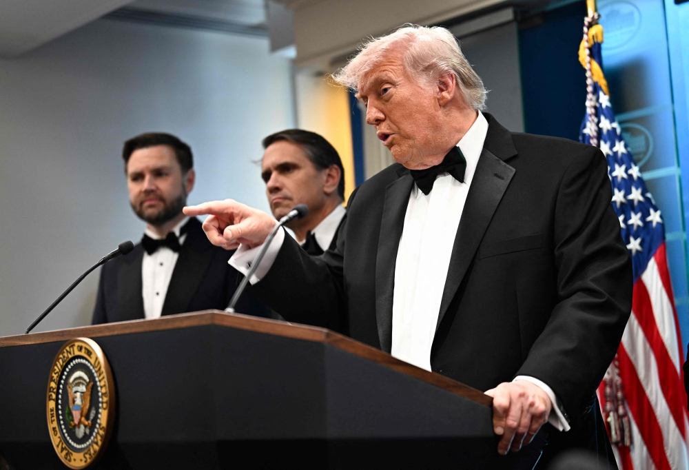 ترامب:-المشتبه-بإطلاقه-النار-“ذئب-منفرد-ومختل-عقليا”