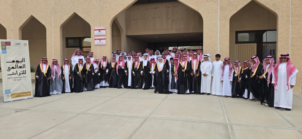 “البشت-الحساوي”-يزين-مدارس-الأحساء.-و18-ألف-طالب-يحتفون-بالتراث-العالمي
