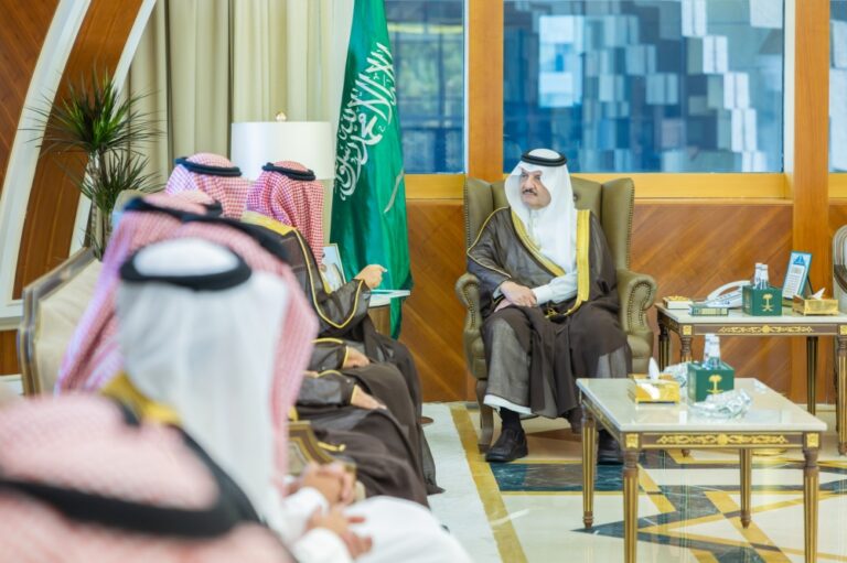 أمير-الشرقية-يطّلع-على-منجزات-ومبادرات-فرع-وزارة-البيئة-والمياه-والزراعة-بالمنطقة