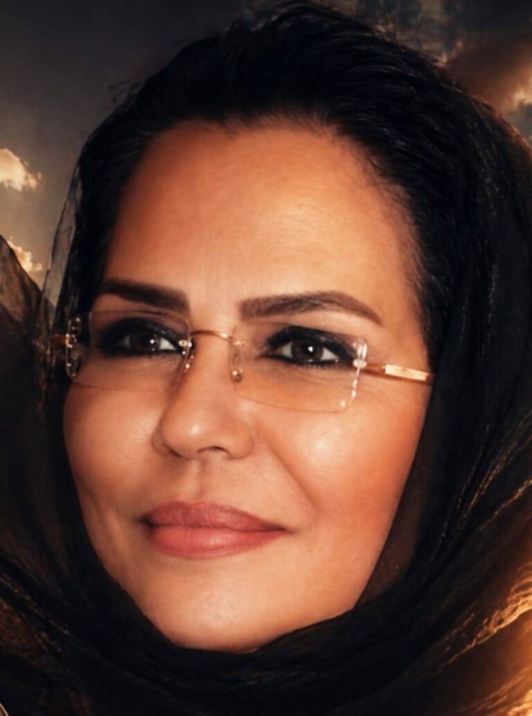 جدة-تودّع-سيدة-اللون:-منى-القصبي-ترحل-بعد-50-عاماً-من-الريادة-التشكيلية