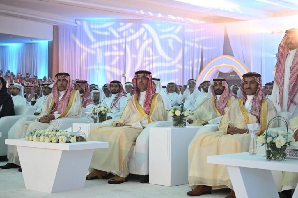 نيابة عن نائب أمير منطقة مكة المكرمة.. مُحافظ جدة يشهد حفل تخريج الدفعة الـ 11 من طلاب وطالبات جامعة جدة