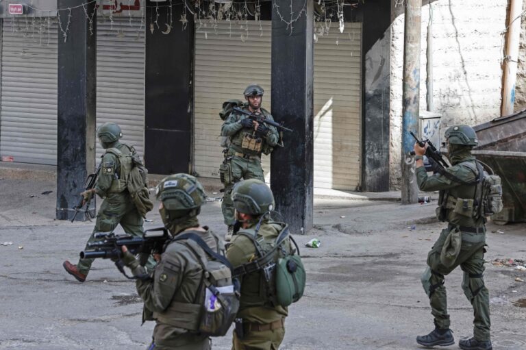 عدوان-على-الضفة-الغربية.-إصابة-فلسطيني-برصاص-الاحتلال-الإسرائيلي