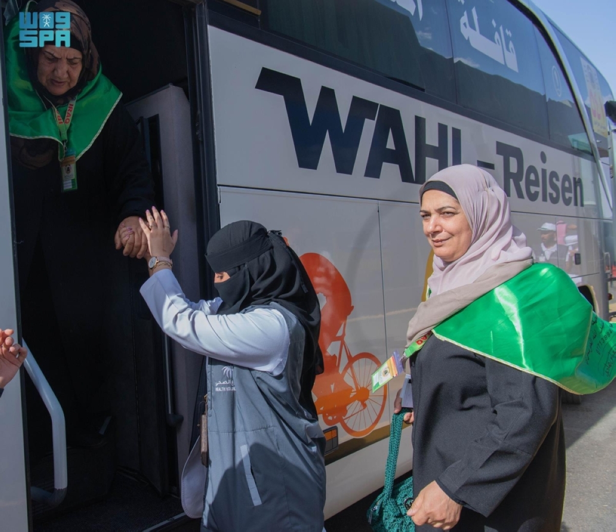 درب-زبيدة-ومنفذ-جديدة-عرعر-مساران-لخدمة-الحجاج-
عبر-الحدود-الشمالية