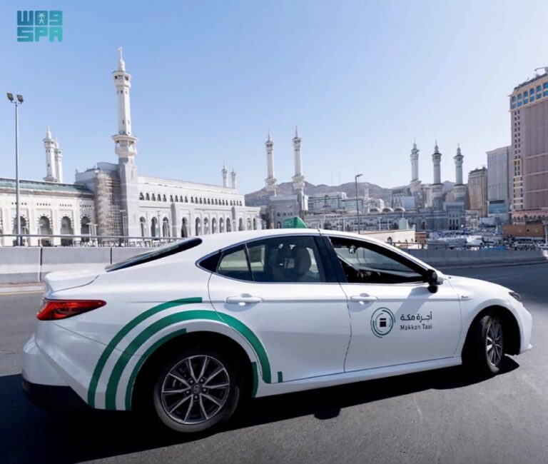 طرق-الحج-إلى-مكة-المكرمة.-رحلات-إيمانية-تتجدد-عبر-العصور