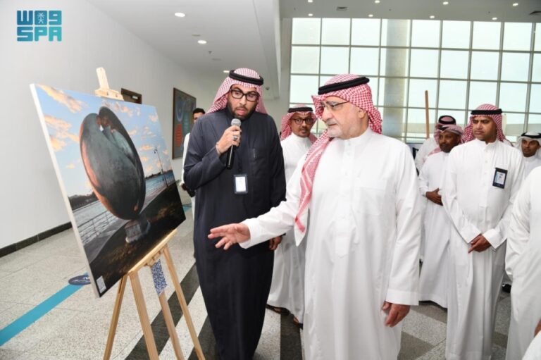 أمين-جدة-يدشن-معرض-«عروس-البحر-الأحمر»