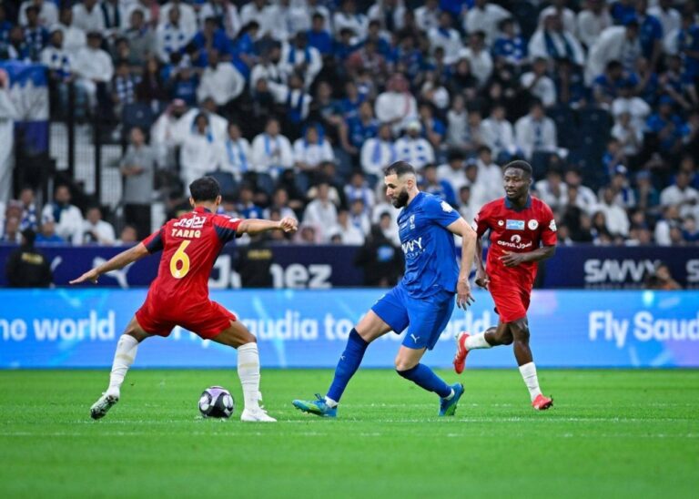 الهلال-يضيق-الخناق