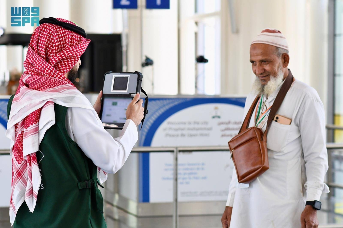 «الجوازات»:-جهاز-«الكاونتر-المتنقل»-يسهل-إنهاء-إجراءات-الحجاج