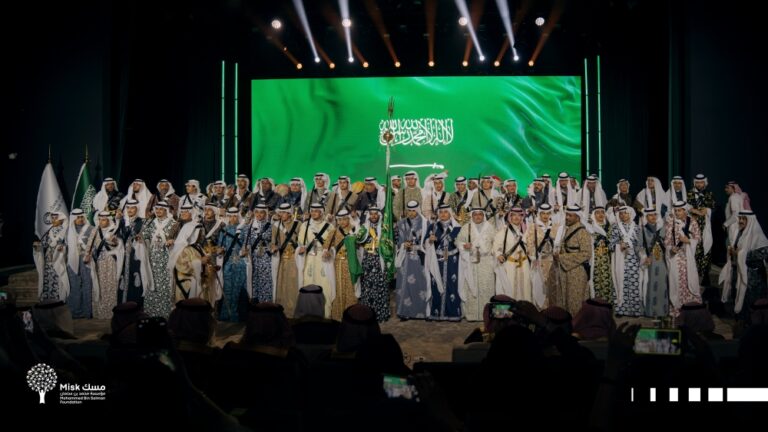 برعاية-ولي-العهد.-نائب-أمير-الرياض-يحضر-حفل-تخريج-طلاب-مدارس-مسك