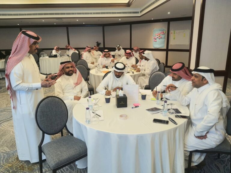 برنامج-دولي-لتطوير-كفاءة-1541-قائداً-مدرسياً-في-الأحساء