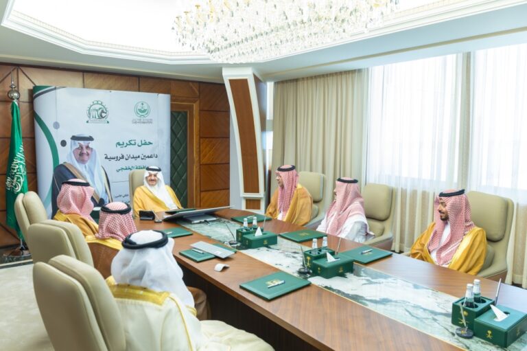 أمير-الشرقية-يكرم-الداعمين-وشركاء-النجاح-لموسم-ميدان-الفروسية-بمحافظة-الخفجي