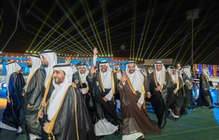نيابة-عن-أمير-الشرقية.-محافظ-الأحساء-يرعى-حفل-تخريج-الدفعة-47-من-جامعة-الملك-فيصل