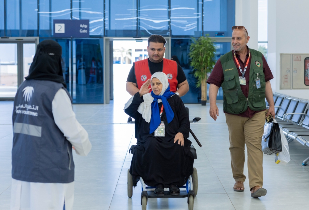 بمنظومة-تشغيل-متكاملة.-منفذ-جديدة-عرعر-يستقبل-الحجاج-القادمين-برًا-من-العراق
