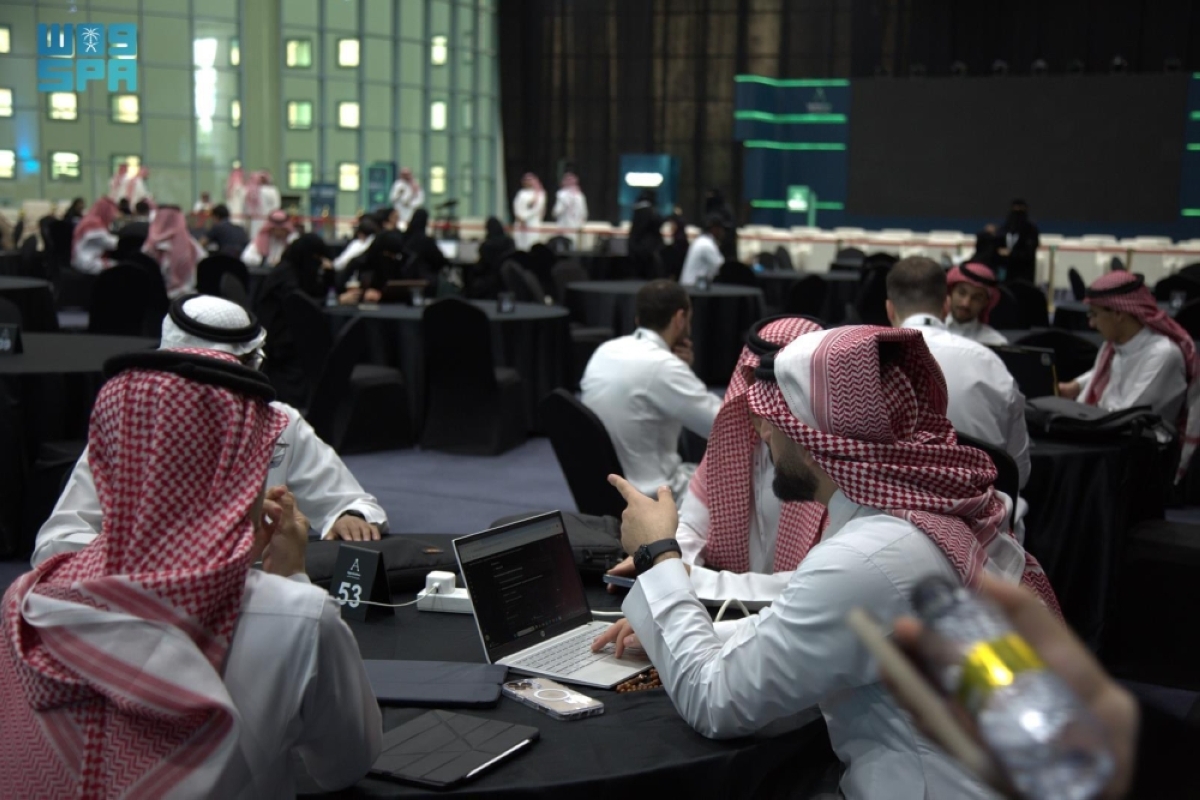 «إيجنتكثون.-وكلاء-الذكاء-الاصطناعي»-
يجمع-المبدعين-والمبتكرين-في-جامعة-الأمير-سطام