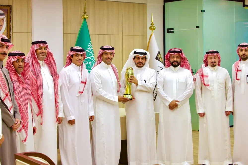 أمين-عسير-يشيد-بزعيم-الجنوب